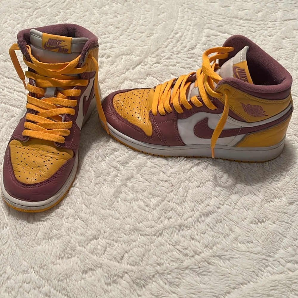 Nike Air Hightop Sneakers Purple and Yellow 5.5 Youth